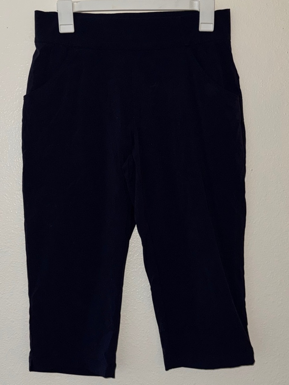 Columbia Navy Anytime Casual Pull On Straight Leg Hiking Travel Capris Medium M